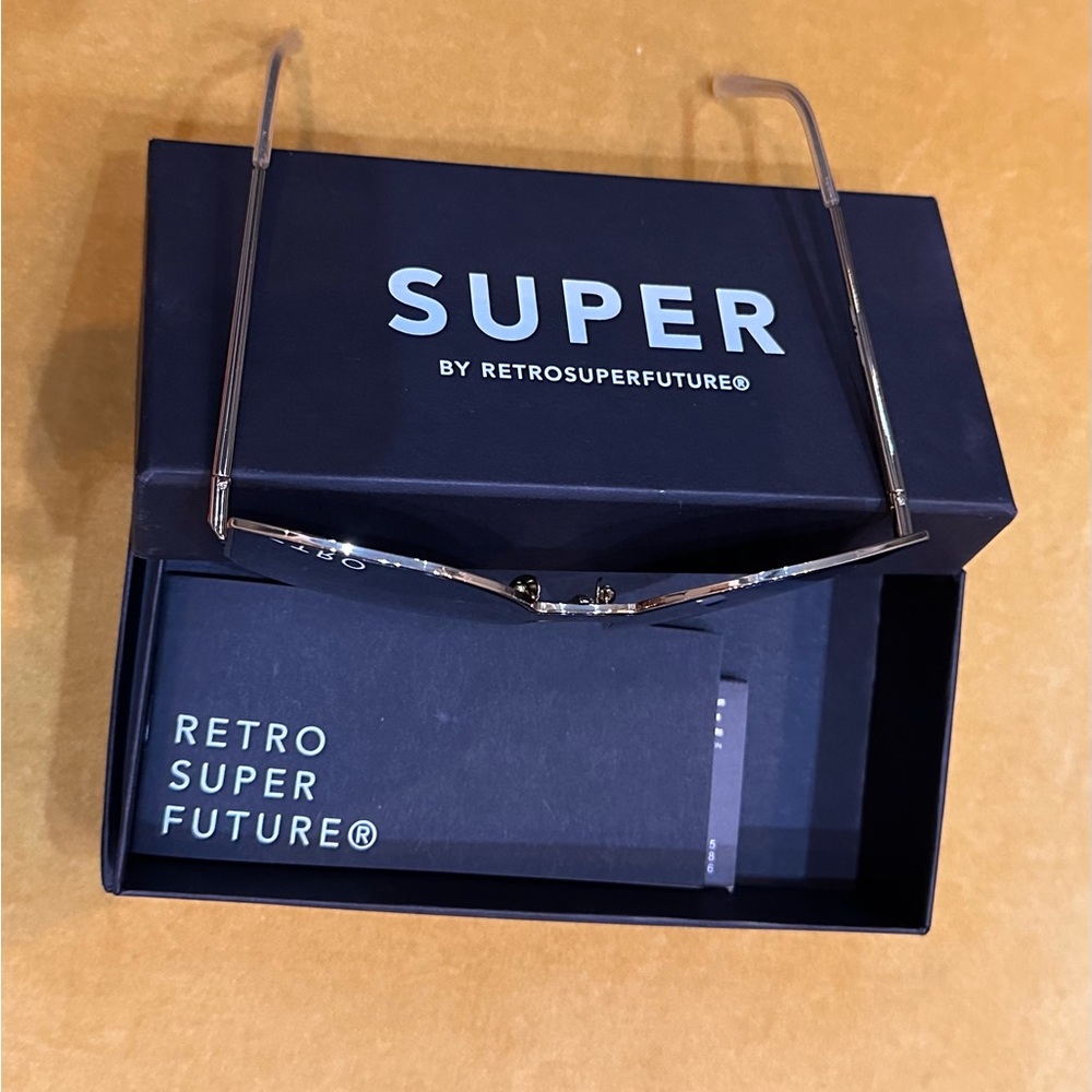 RetroSuperFuture Women's Sunglasses 
Lenz Lucia - Picture 3 of 9